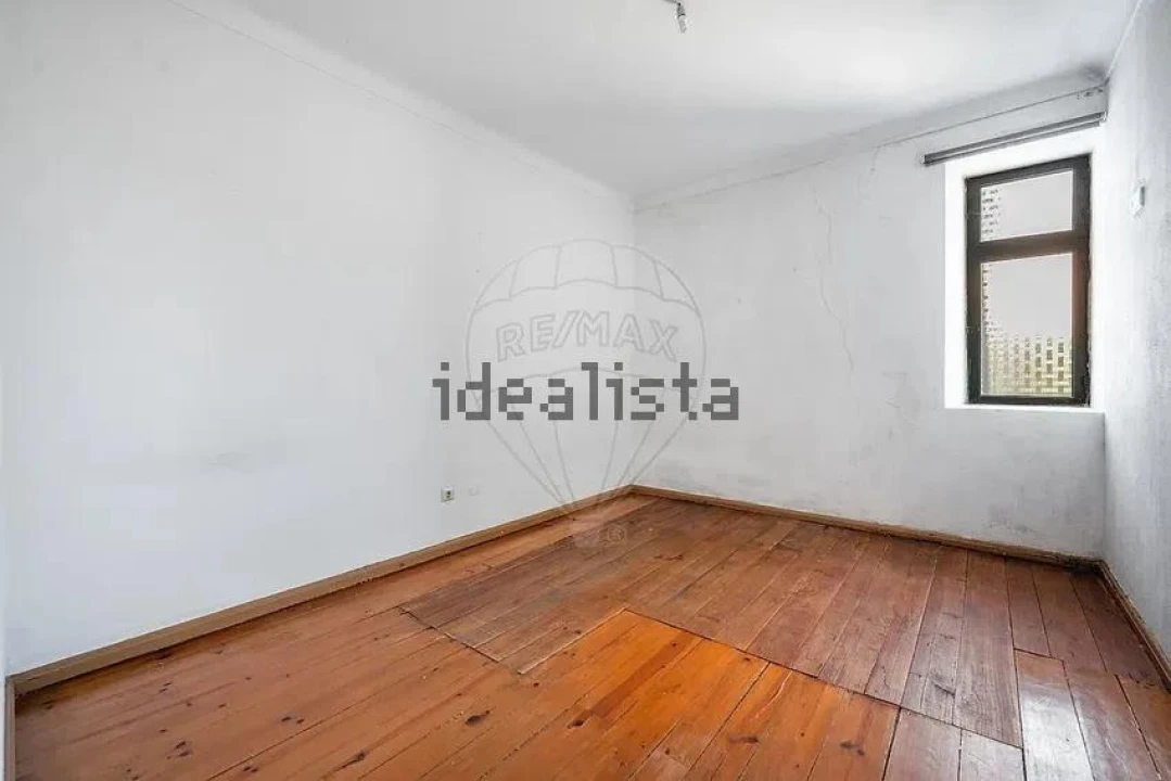 Moradia T6 para Venda em Barcelinhos Foto 9