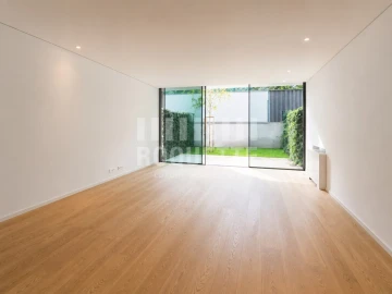 Apartamento T2 para Venda em Aldoar, Foz do Douro e Nevogilde