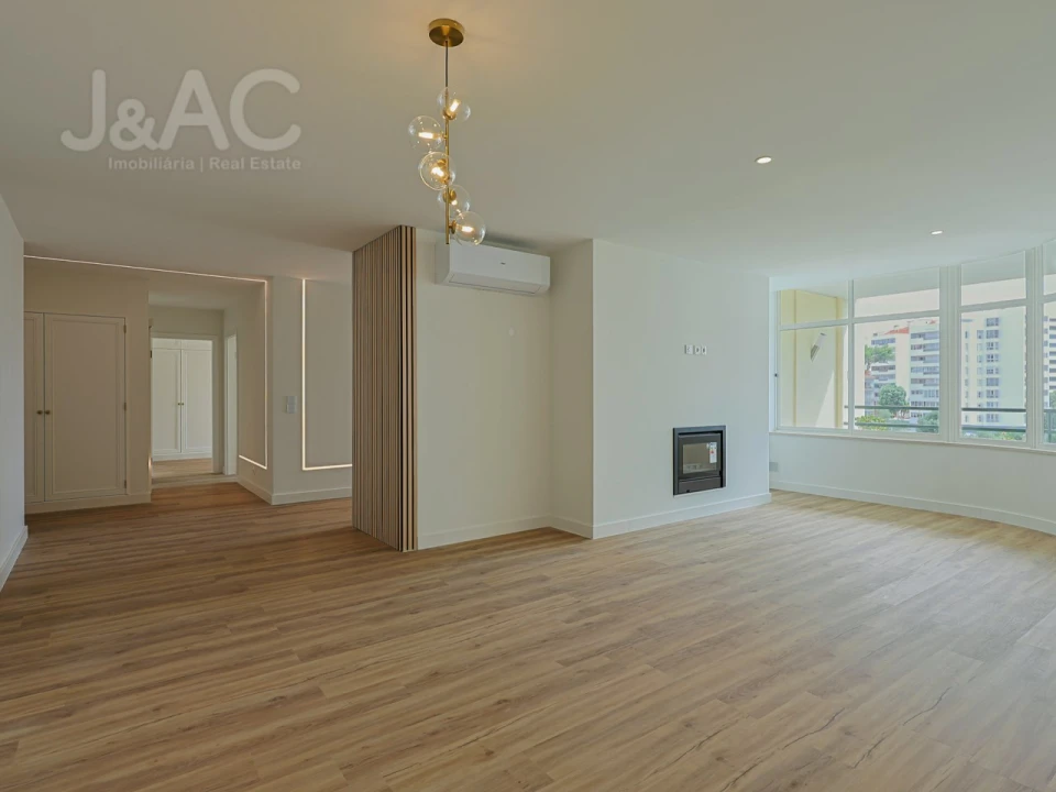Apartamento T2 para Venda em Cascais e Estoril Foto 1