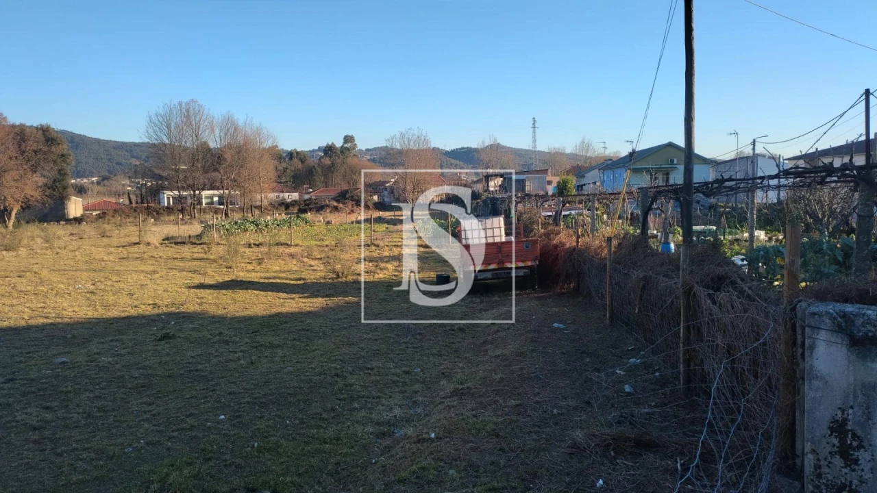 Terreno para Venda em Briteiros Santo Estêvão e Donim Foto 5