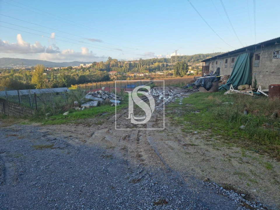 Armazém para Venda em Fermentões Foto 5