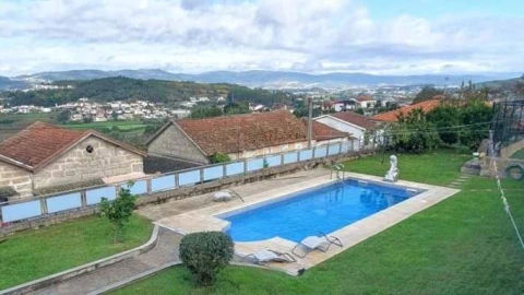 Moradia T6 para Venda em Candoso (São Martinho)