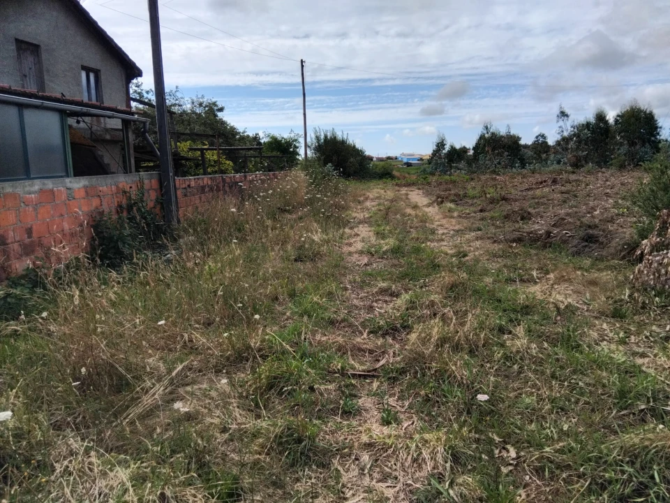 Terreno para Venda em Albergaria-A-Velha e Valmaior Foto 1