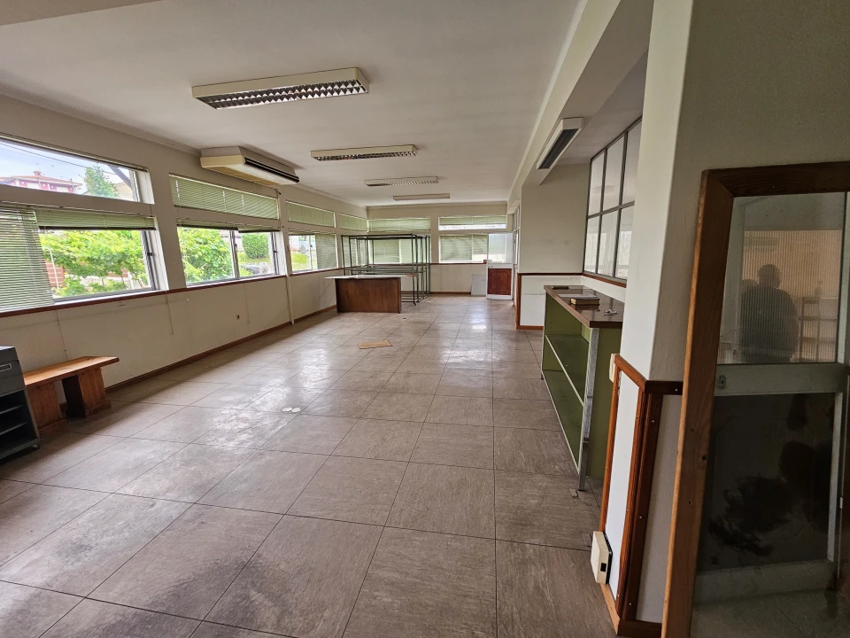 Armazém para Venda em Arões (São Romão) Foto 6