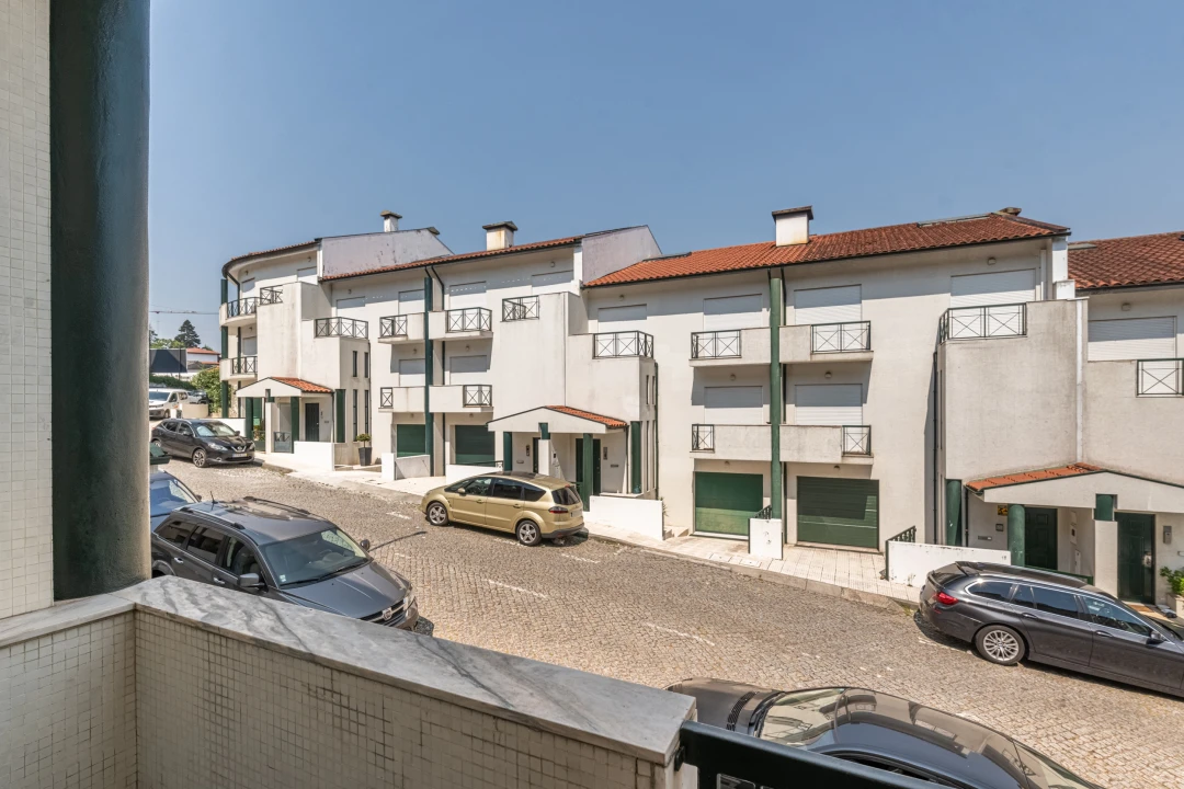 Moradia T4 para Venda em Creixomil Foto 27