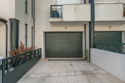 Moradia T4 para Venda em Creixomil