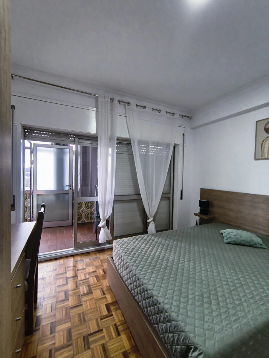 Apartamento T2 para Venda em Azurem Foto 11
