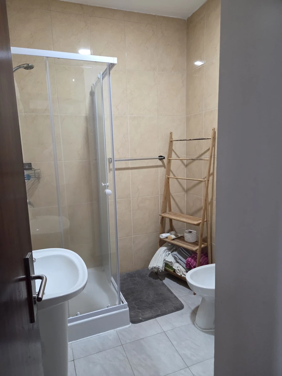 Apartamento T2 para Venda em Azurem Foto 5