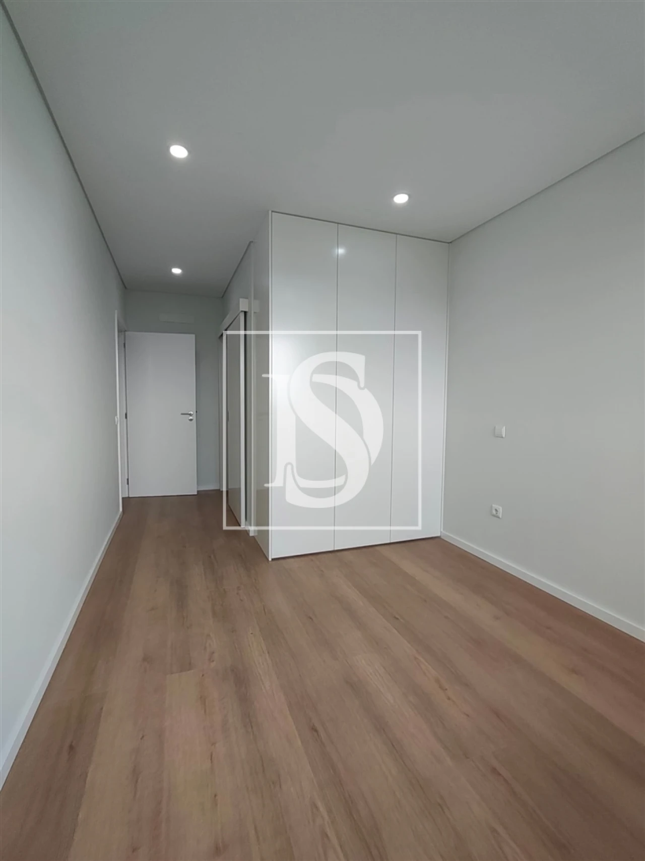 Apartamento T2 para Venda em Azurem Foto 3