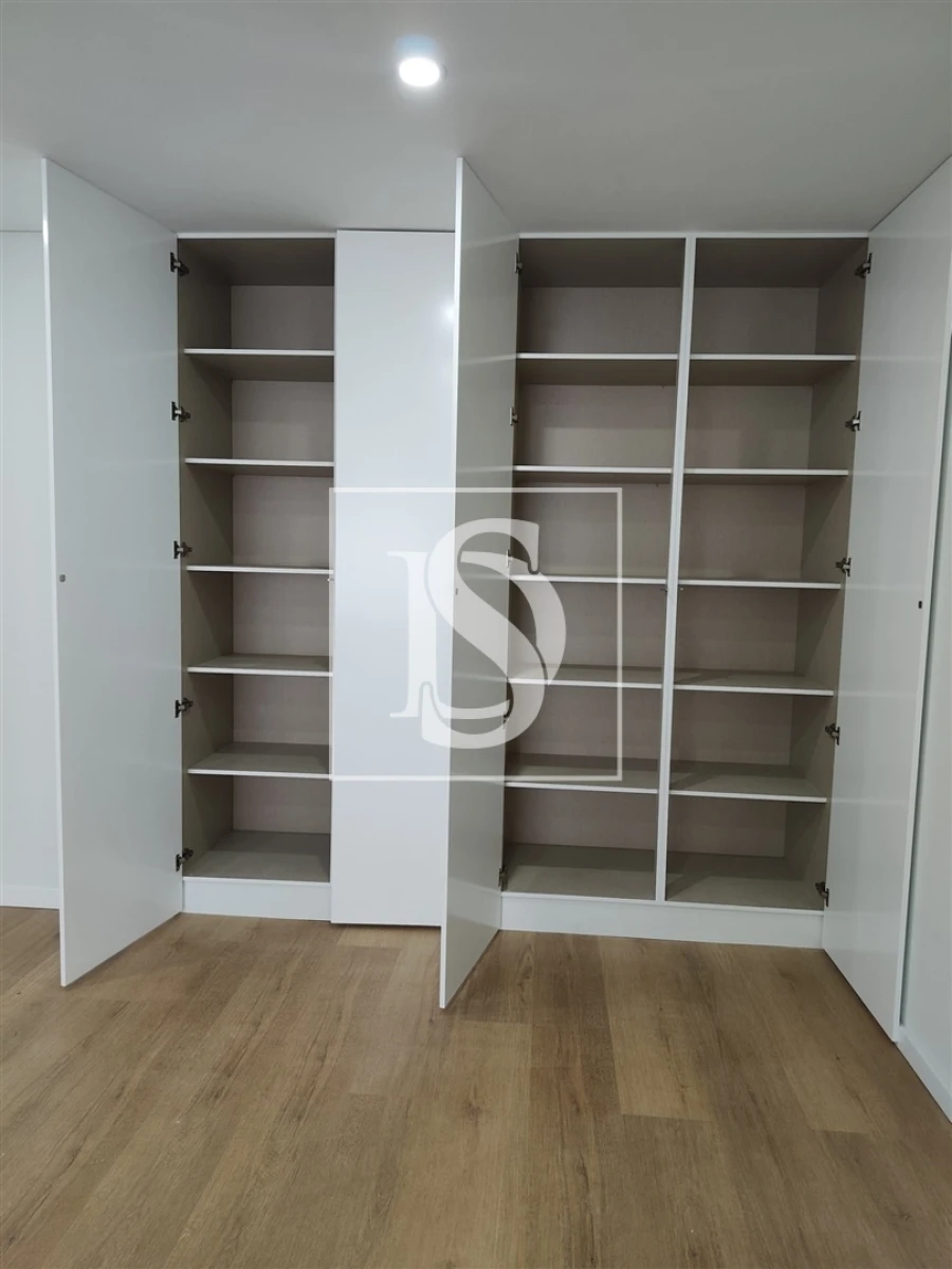 Apartamento T2 para Venda em Azurem Foto 13