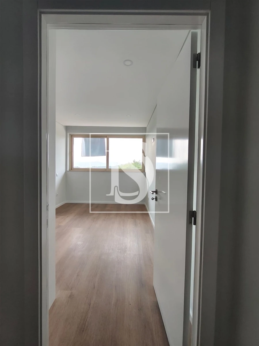 Apartamento T2 para Venda em Azurem Foto 8