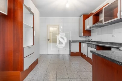 Apartamento T4 para Venda em Costa