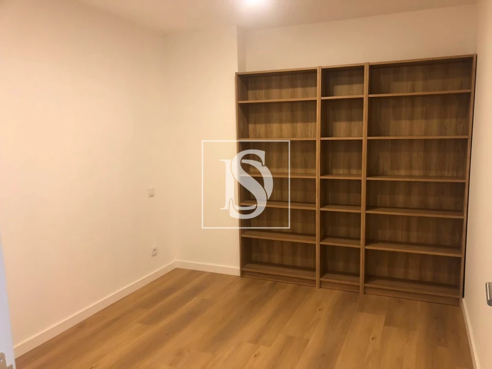 Apartamento T3 para Venda em Delães Foto 6