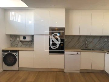 Apartamento T3 para Venda em Delães