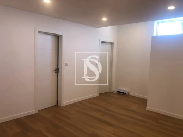 Apartamento T3 para Venda em Delães