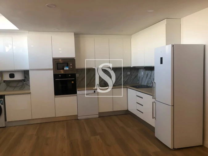Apartamento T3 para Venda em Delães Foto 2