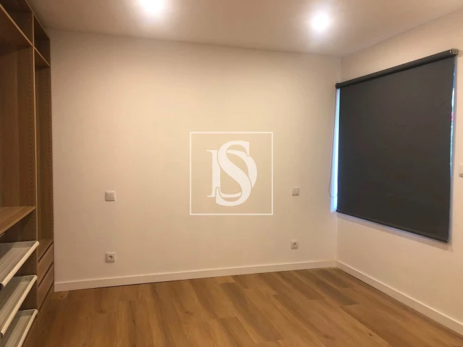 Apartamento T3 para Venda em Delães Foto 11