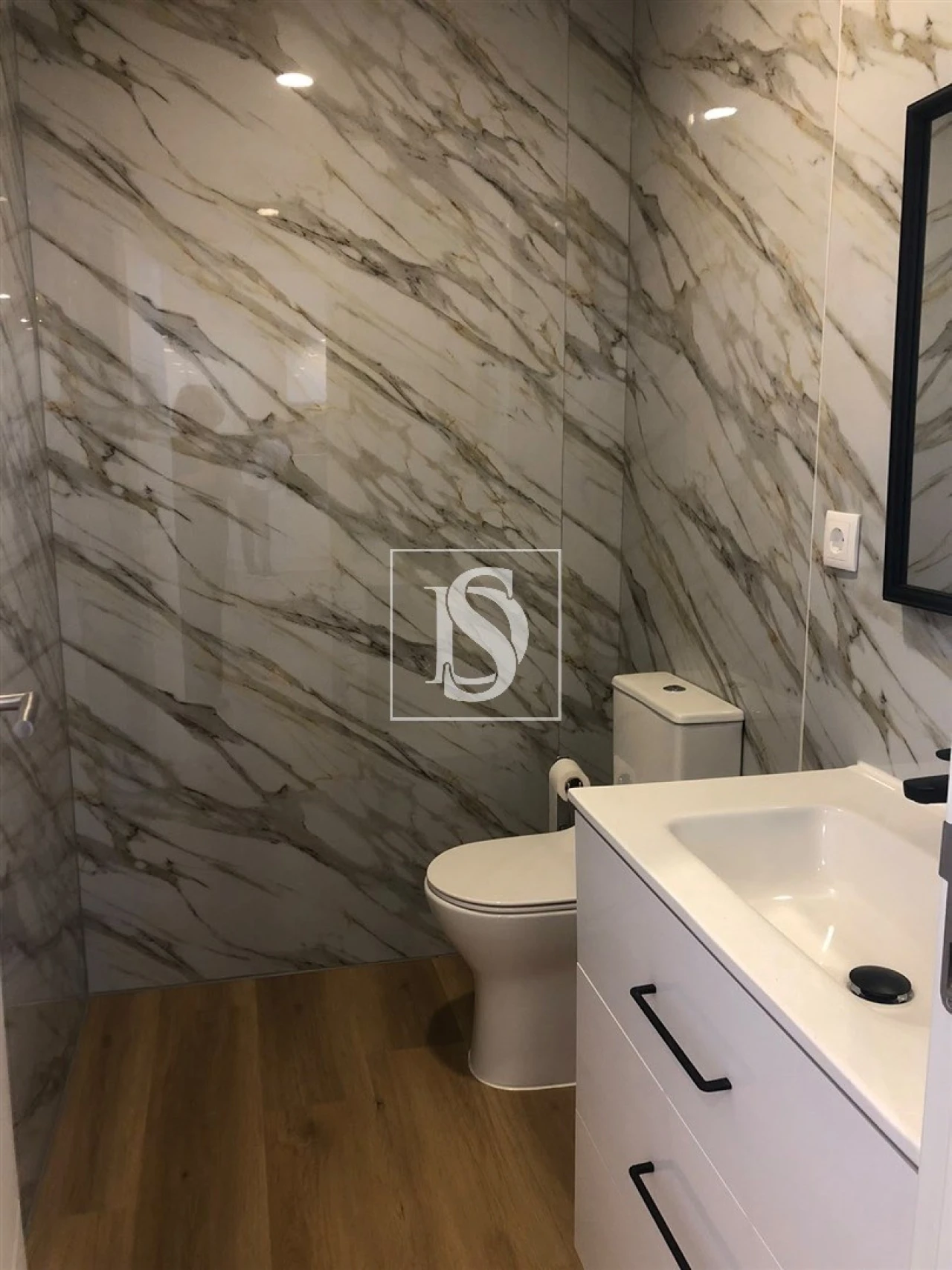 Apartamento T3 para Venda em Delães Foto 17