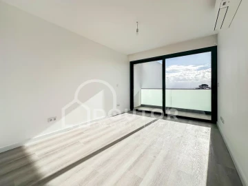 Moradia T3 para Venda em Santo Antonio