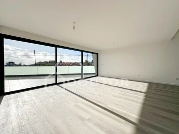 Moradia T3 para Venda em Santo Antonio
