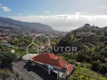 Moradia T3 para Venda em Santo Antonio