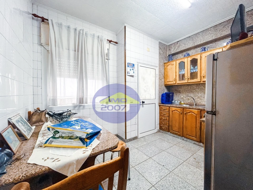 Apartamento T2 para Venda em Mozelos Foto 9