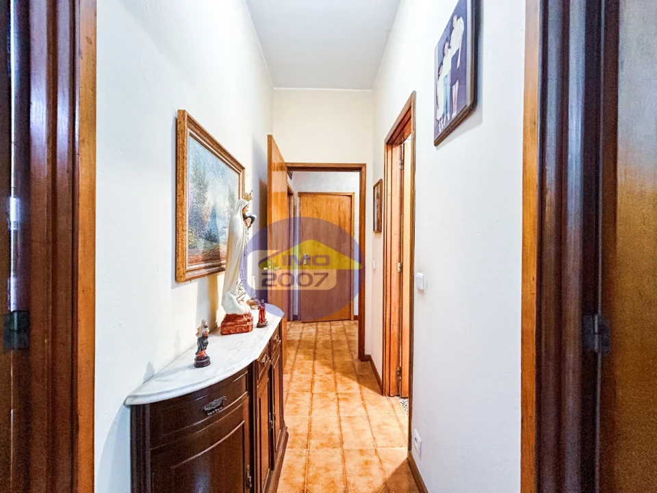 Apartamento T2 para Venda em Mozelos Foto 13
