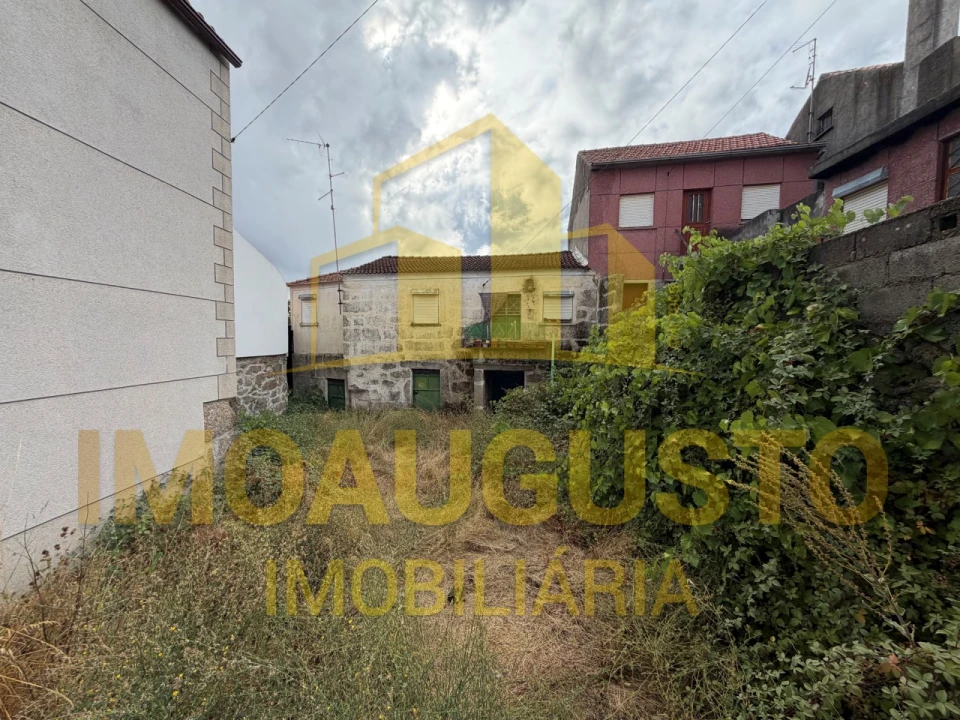 Moradia para Venda em Pousade e Albardo Foto 1