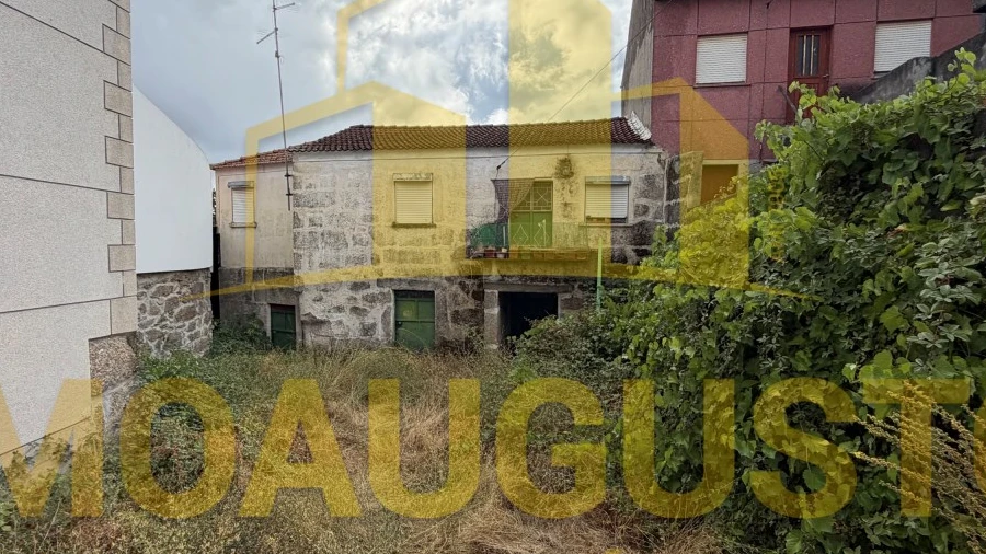 Moradia para Venda em Pousade e Albardo