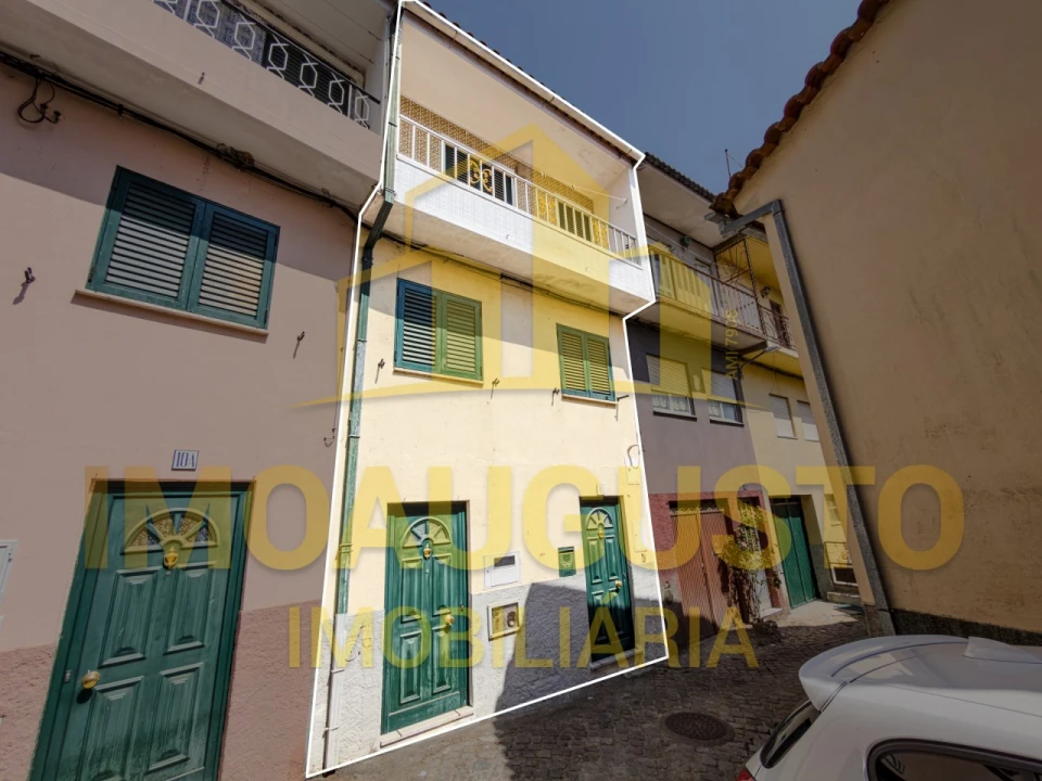 Moradia T3 para Venda em Arcozelo Foto 2