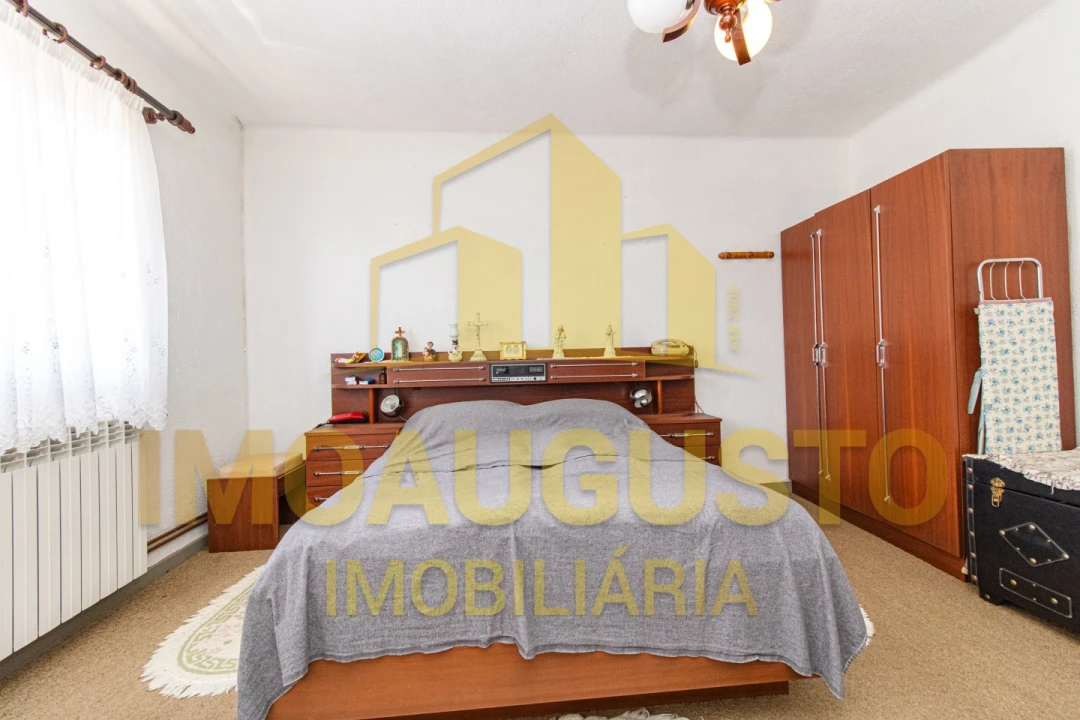 Moradia T3 para Venda em Arcozelo Foto 17