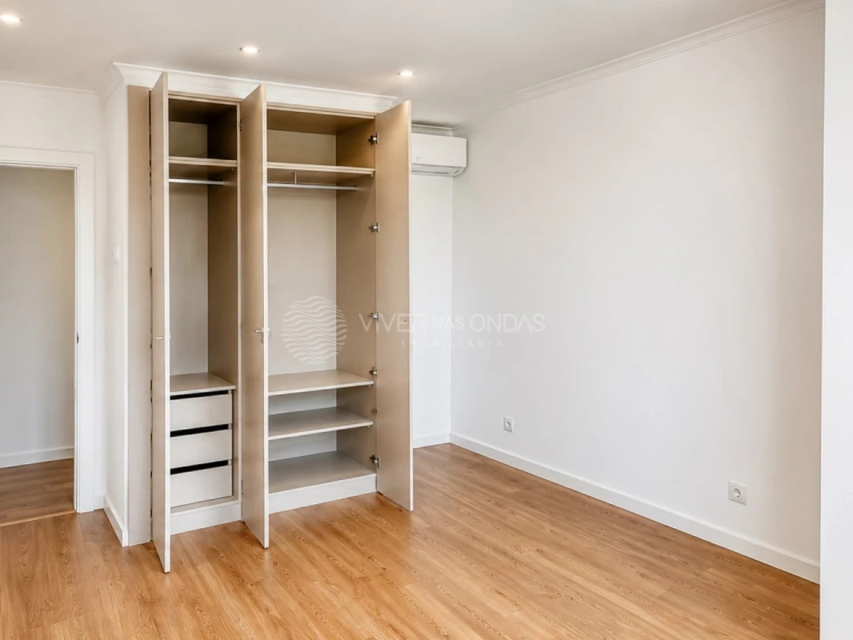 Apartamento T3 para Venda em Almada, Cova da Piedade, Pragal e Cacilhas Foto 19