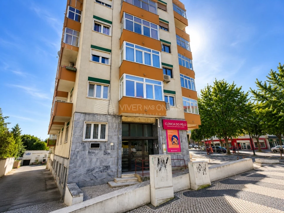Apartamento T3 para Venda em Almada, Cova da Piedade, Pragal e Cacilhas Foto 22