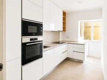 Apartamento T3 para Venda em Almada, Cova da Piedade, Pragal e Cacilhas