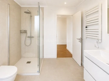 Apartamento T3 para Venda em Almada, Cova da Piedade, Pragal e Cacilhas