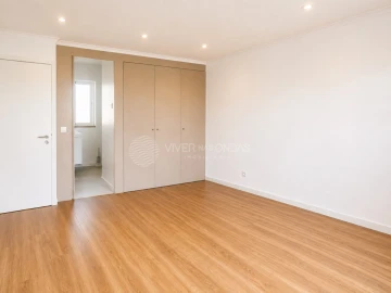 Apartamento T3 para Venda em Almada, Cova da Piedade, Pragal e Cacilhas