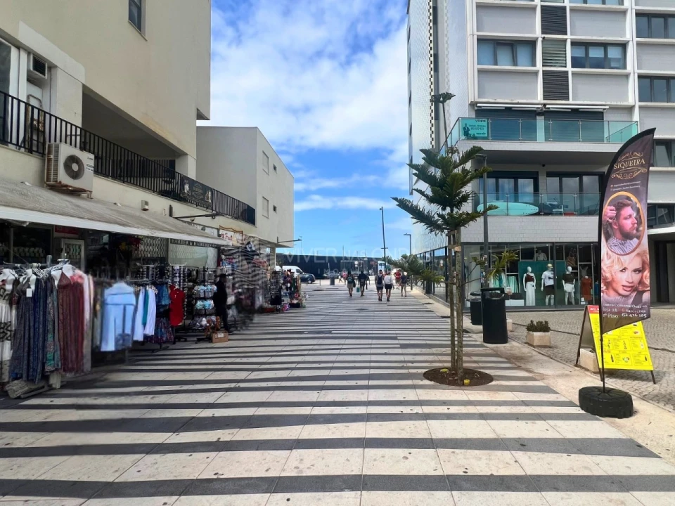 Apartamento T1 para Venda em Costa da Caparica Foto 26