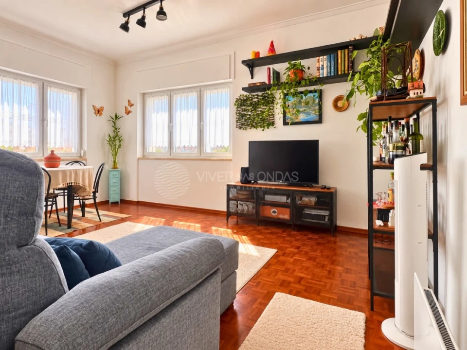 Apartamento T1 para Venda em Costa da Caparica Foto 3