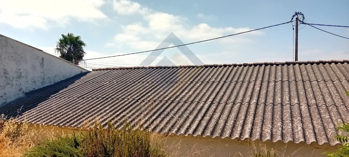 Moradia T5 para Venda em Santa Barbara de Nexe Foto 4