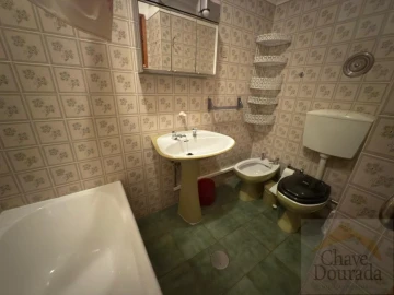 Apartamento T2 para Arrendamento em Santo Antonio dos Olivais
