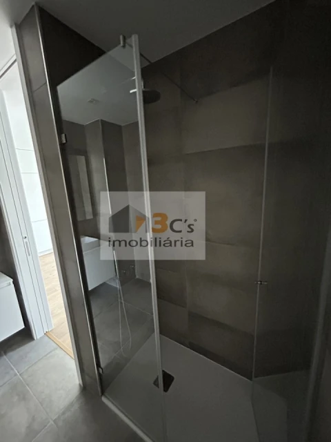 Apartamento T1 para Arrendamento em Paranhos