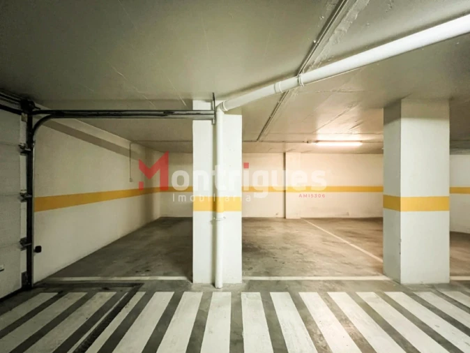 Apartamento T2 para Arrendamento em Parque das Nações Foto 17