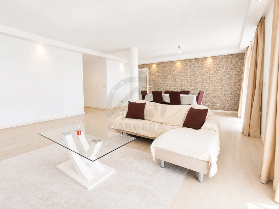 Apartamento T3 para Venda em Caniço Foto 9