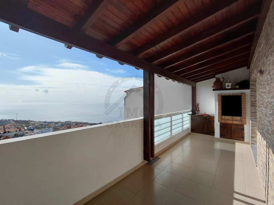 Apartamento T3 para Venda em Caniço Foto 13