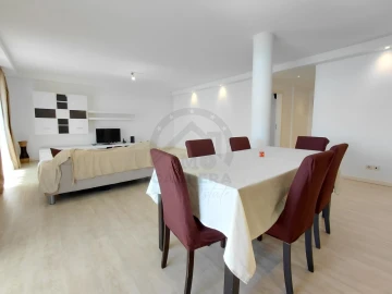 Apartamento T3 para Venda em Caniço