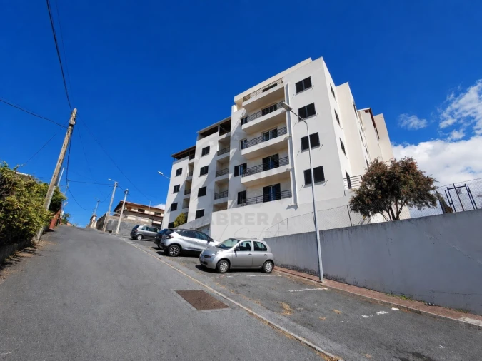 Apartamento T3 para Venda em Caniço Foto 2