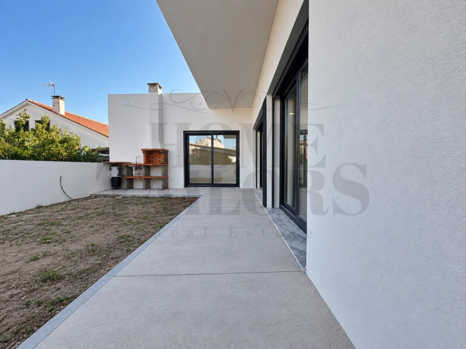 Moradia T3 para Venda em Fernao Ferro Foto 9