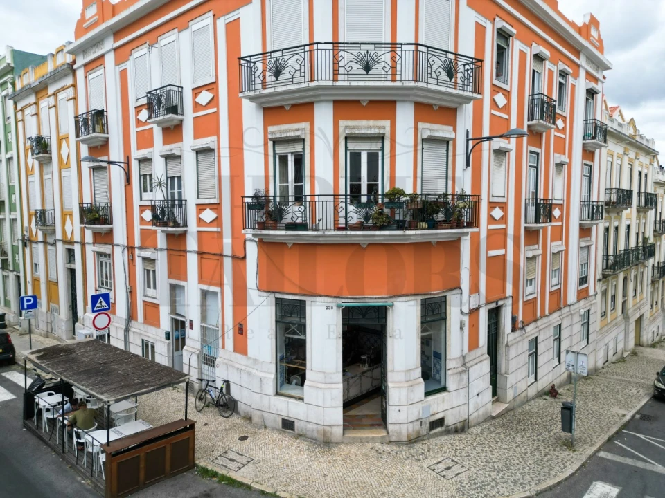Loja para Cedência de Quotas em Arroios Foto 13