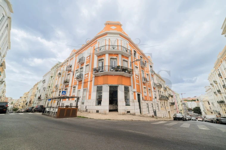 Loja para Cedência de Quotas em Arroios Foto 14