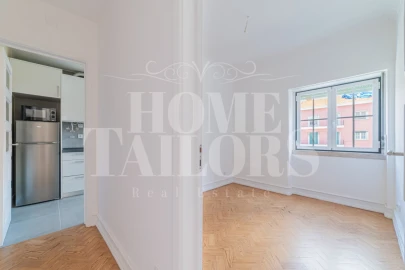 Apartamento T2 para Arrendamento em Alvalade